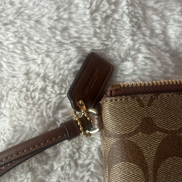 Coach Brown Wristlet - Picture 5 of 5